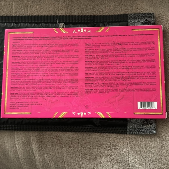 BNIB PAT MCGRATH LABS MOTHERSHIP MEGA: CELESTIAL NIRVANA PALETTE - Picture 2 of 4